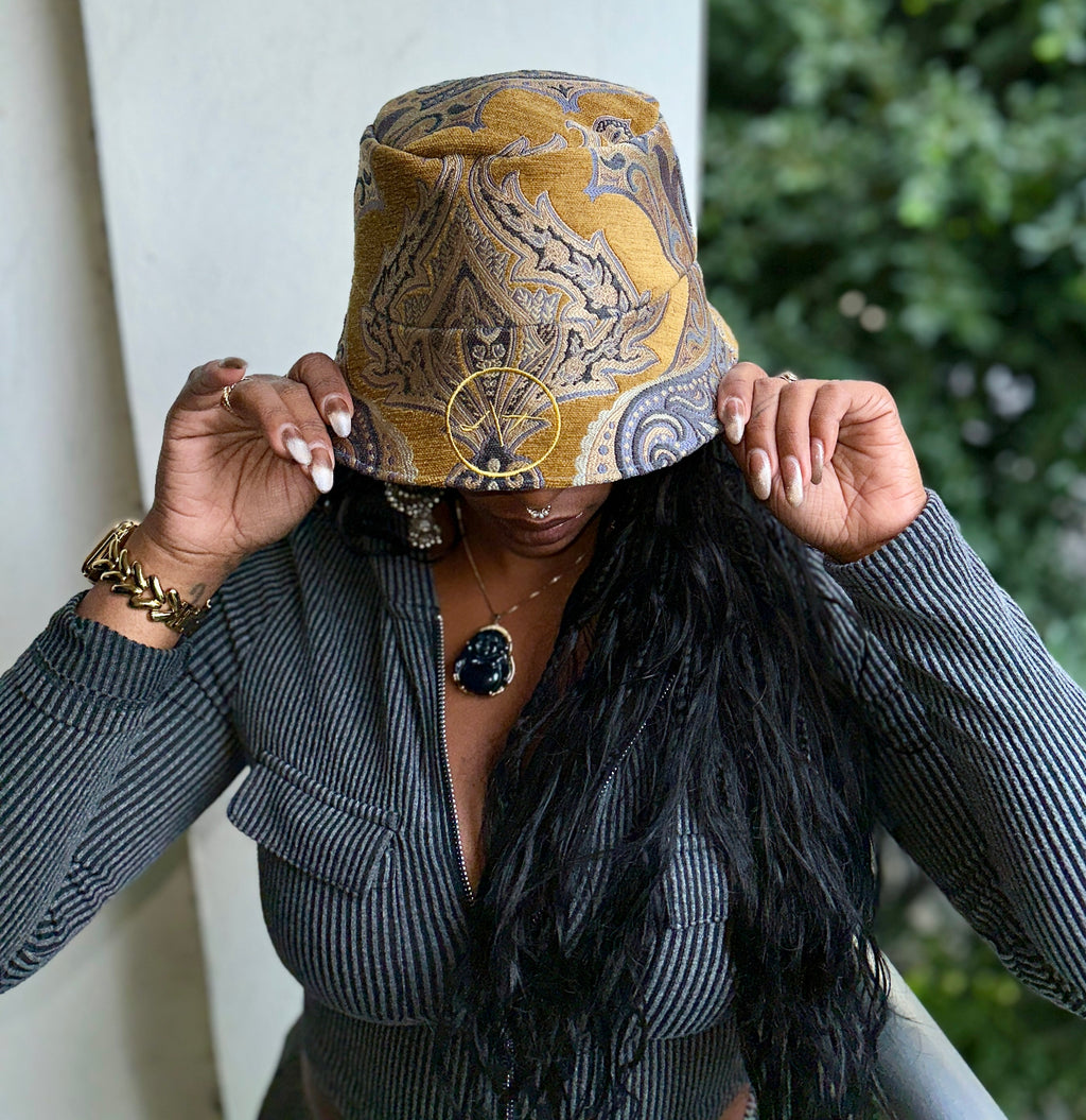 The Valencia Bucket Hat – Paisley Tapestry in Blue & Gold